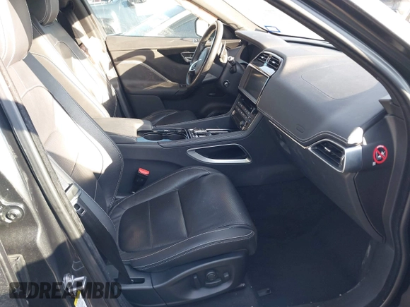 2017 Jaguar F-Pace 35t R-Sport with VIN SADCL2BV5HA894161, listed as a IAAI auction lot 41452763 with 57,281 mi miles and . Bid and sale history available at DreamBid. Image 5.