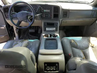 2003 Chevrolet Suburban Z71 z VIN 1GNFK16T83J249213, wystawiony jako Copart lot #58622085 z przebiegiem 239 586 mil mil oraz Czysty tytuł • Clean title. Historia ofert i sprzedaży dostępna na DreamBid. Obrazek 8.