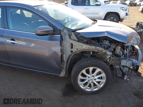 2018 Nissan Sentra SV with VIN 3N1AB7AP4JL611935, listed as a IAAI auction lot 41454540 with 61,923 mi miles. Bid and sale history available at carsss.com. Image 17.
