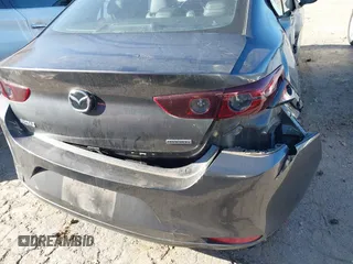 2019 Mazda 3 Select with VIN JM1BPACL1K1107958, listed as a IAAI auction lot 41173593 with Not Provided miles and . Bid and sale history available at carsss.com. Image 20.