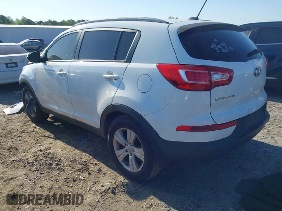 2013 Kia Sportage LX with VIN KNDPB3A25D7538328, listed as a IAAI auction lot 41989605 with 101,064 mi miles. Bid and sale history available at carsss.com. Image 3.