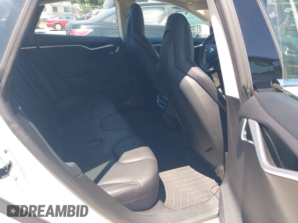 2014 Tesla Model S 60 с VIN 5YJSA1H18EFP29428, выставлен на аукционе IAAI как лот 42690205 с пробегом 54 435 миль миль и . История ставок и продаж доступна на DreamBid. Изображение 8.