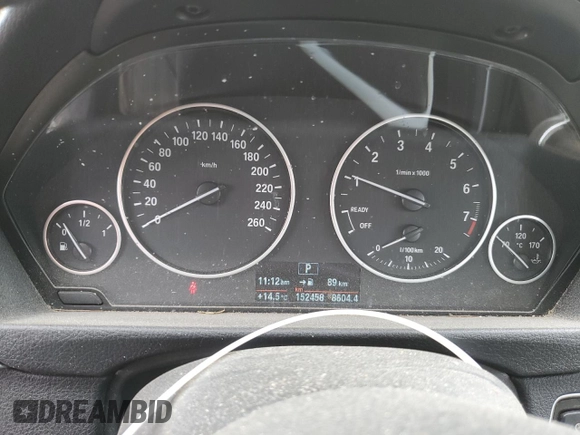 2013 BMW 3 Series 320i xDrive with VIN WBA3C3C59DF981328, listed as a Copart auction lot 57132395 with 152,458 mi miles and Salvage title. Bid and sale history available at DreamBid. Image 9.
