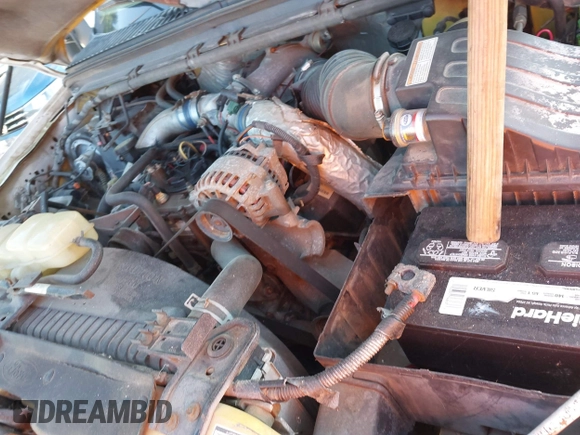 2000 Ford F-350 XL with VIN 1FDSF34F0YEA63553, listed as a IAAI auction lot 42698138 with 329,643 mi miles and . Bid and sale history available at DreamBid. Image 10.