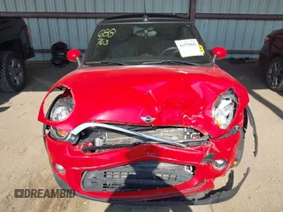 2014 MINI Convertible с VIN WMWZN3C59ET569675, выставлен на аукционе IAAI как лот 42378842 с пробегом 70 352 миль миль и . История ставок и продаж доступна на DreamBid. Изображение 11.