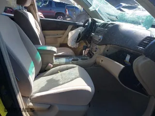 2008 Toyota Highlander with VIN JTEDS41A182054977, listed as a IAAI auction lot 41755569 with 1 mi miles. Bid and sale history available at carsss.com. Image 5.