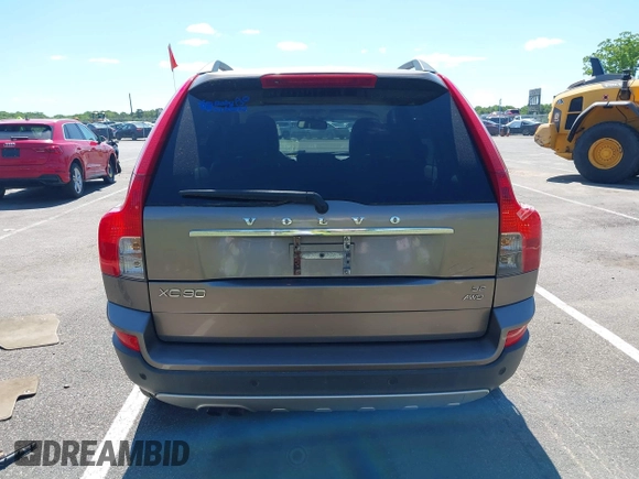 2010 Volvo XC90 I6 z VIN YV4982CZ3A1545799, wystawiony jako IAAI lot #42298055 z przebiegiem 160 859 mil mil oraz . Historia ofert i sprzedaży dostępna na DreamBid. Obrazek 16.