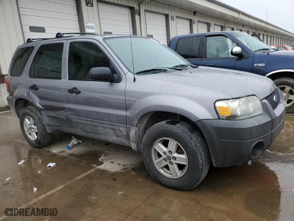 2007 Ford Escape XLS with VIN 1FMYU02Z47KB90057, listed as a Copart auction lot 44045855 with 198,461 mi miles and Non Repairable. Bid and sale history available at carsss.com. Image 4.