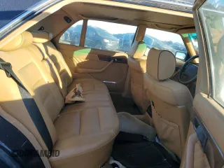 1989 Mercedes-Benz 420 420SEL with VIN WDBCA35E7KA486611, listed as a Copart auction lot 87548585 with 107,075 mi miles and Clean Title. Bid and sale history available at carsss.com. Image 10.