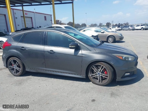 2015 Ford Focus ST with VIN 1FADP3L94FL241243, listed as a IAAI auction lot 41964511 with 97,259 mi miles. Bid and sale history available at carsss.com. Image 13.