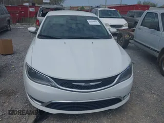 2016 Chrysler 200 Limited with VIN 1C3CCCAB3GN106062, listed as a IAAI auction lot 41900923 with 171,914 mi miles. Bid and sale history available at carsss.com. Image 12.