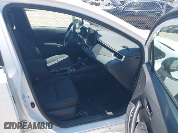 2025 Toyota Corolla LE z VIN 5YFB4MDE0SP287827, wystawiony jako IAAI lot #42495435 z przebiegiem 7 062 mil mil oraz . Historia ofert i sprzedaży dostępna na DreamBid. Obrazek 5.