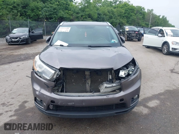 2016 Toyota Highlander XLE z VIN 5TDJKRFHXGS258923, wystawiony jako IAAI lot #42372340 z przebiegiem 181 438 mil mil oraz . Historia ofert i sprzedaży dostępna na DreamBid. Obrazek 12.