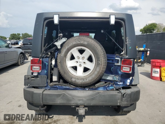 2013 Jeep Wrangler Unlimited Sport z VIN 1C4BJWDG7DL509796, wystawiony jako Copart lot #55787455 z przebiegiem 178 907 mil mil oraz Nie do naprawy • Non repairable. Historia ofert i sprzedaży dostępna na DreamBid. Obrazek 6.