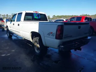 2003 Chevrolet Silverado 2500HD LS with VIN 1GCHK23113F221752, listed as a IAAI auction lot 41540935 with 414,826 mi miles. Bid and sale history available at carsss.com. Image 3.