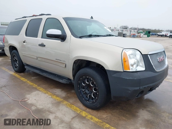 2011 GMC Yukon XL SLT with VIN 1GKS1KE01BR160725, listed as a IAAI auction lot 41587693 with 302,661 mi miles and . Bid and sale history available at carsss.com. Image 1.