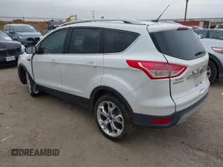2015 Ford Escape Titanium with VIN 1FMCU0J98FUC07537, listed as a IAAI auction lot 41440462 with 233,924 mi miles. Bid and sale history available at carsss.com. Image 3.