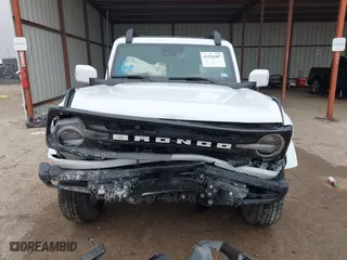 2024 Ford Bronco Outer Banks with VIN 1FMDE8BH4RLA69172, listed as a IAAI auction lot 41526087 with 24,467 mi miles. Bid and sale history available at carsss.com. Image 12.