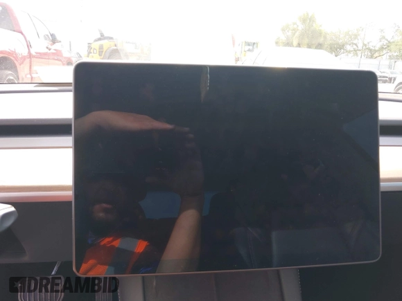 2023 Tesla Model 3 с VIN 5YJ3E1EA0PF589066, выставлен на аукционе IAAI как лот 42508495 с пробегом Не указан миль и . История ставок и продаж доступна на DreamBid. Изображение 16.