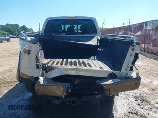 2015 Ford F-250 Lariat z VIN 1FT7W2BT9FEC69657, wystawiony jako IAAI lot #42213915 z przebiegiem 148 839 mil mil oraz . Historia ofert i sprzedaży dostępna na DreamBid. Obrazek 6.
