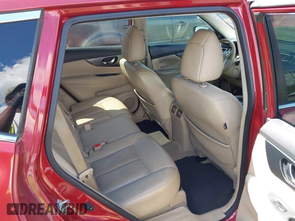2015 Nissan Rogue SL with VIN 5N1AT2MTXFC802831, listed as a IAAI auction lot 42003674 with 207,738 mi miles. Bid and sale history available at carsss.com. Image 8.