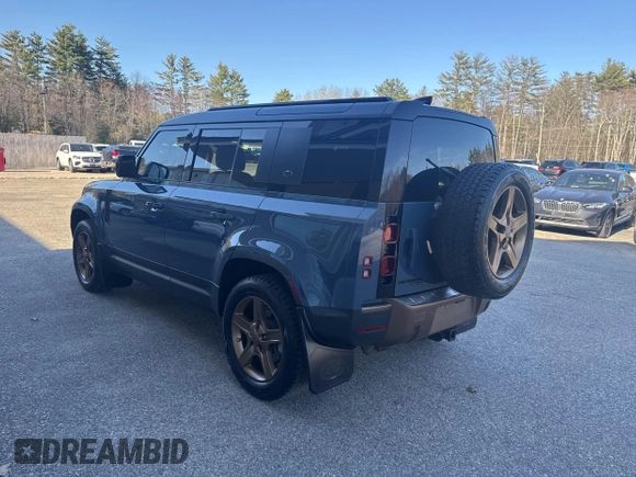 2020 Land Rover Defender SE z VIN SALEPEEU6L2017266, wystawiony jako IAAI lot #42120066 z przebiegiem 117 429 mil mil oraz . Historia ofert i sprzedaży dostępna na DreamBid. Obrazek 3.