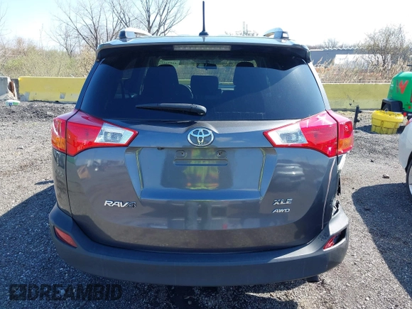 2014 Toyota RAV4 XLE with VIN 2T3RFREV2EW143193, listed as a IAAI auction lot 41892552 with 185,433 mi miles. Bid and sale history available at carsss.com. Image 16.