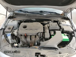 2017 Kia Optima LX z VIN 5XXGT4L33HG144798, wystawiony jako Copart lot #51534195 z przebiegiem 103 749 mil mil oraz Szkoda całkowita • Salvage title. Historia ofert i sprzedaży dostępna na DreamBid. Obrazek 11.