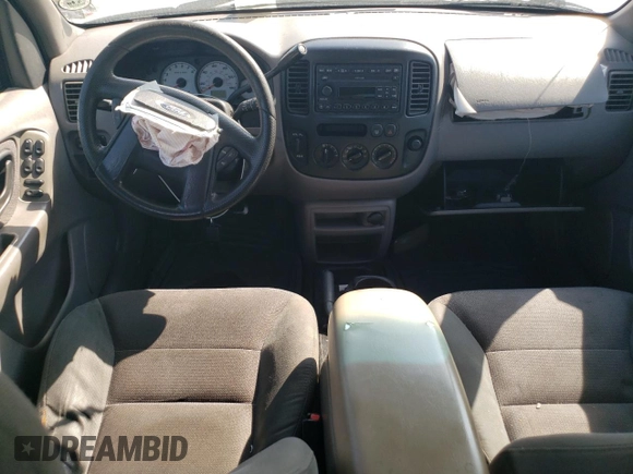 2002 Ford Escape XLT Choice с VIN 1FMYU04132KD68301, выставлен на аукционе Copart как лот 59854935 с пробегом Не указан миль и Списание • Salvage title. История ставок и продаж доступна на DreamBid. Изображение 8.