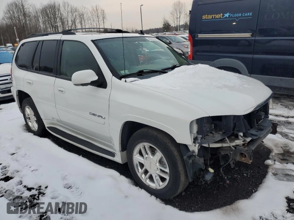 2007 GMC Envoy Denali with VIN 1GKET63M572136349, listed as a Copart auction lot 42797845 with 116,933 mi miles and Salvage Title. Bid and sale history available at carsss.com. Image 4.