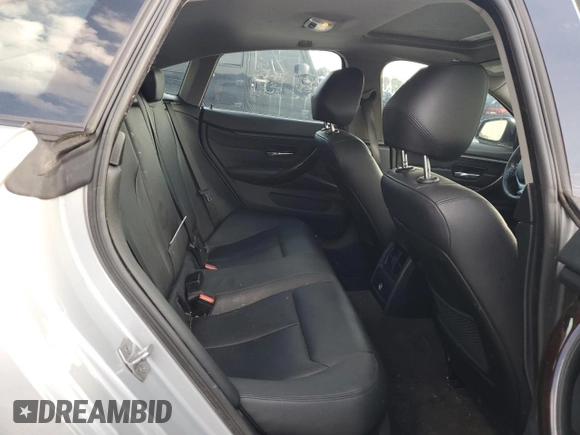 2015 BMW 4 Series 428i with VIN WBA4A5C59FG051139, listed as a Copart auction lot 45186185 with 141,839 mi miles and Clean Title. Bid and sale history available at DreamBid. Image 10.