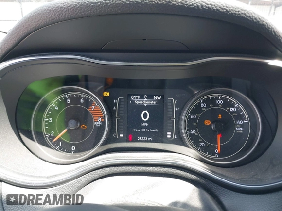 2019 Jeep Cherokee Latitude Plus with VIN 1C4PJLLX6KD346524, listed as a IAAI auction lot 42104323 with 28,223 mi miles and . Bid and sale history available at DreamBid. Image 7.