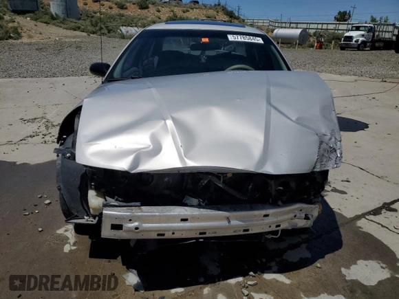2001 Saturn SL with VIN 1G8ZK54751Z286375, listed as a Copart auction lot 57785845 with 78,371 mi miles and Salvage title. Bid and sale history available at DreamBid. Image 5.