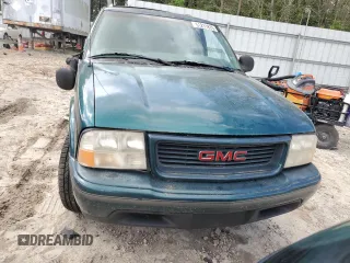 1998 GMC Jimmy SL with VIN 1GKCS13W8W2500566, listed as a Copart auction lot 51211875 with 0 mi miles and Non Repairable. Bid and sale history available at carsss.com. Image 5.