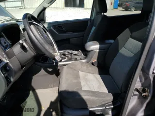 2007 Ford Escape XLT with VIN 1FMYU93117KA75929, listed as a Copart auction lot 48467515 with 156,386 mi miles and Salvage Title. Bid and sale history available at carsss.com. Image 7.