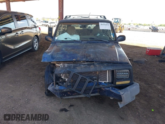 2001 Jeep Cherokee Sport с VIN 1J4FT48S01L581315, выставлен на аукционе IAAI как лот 40392021 с пробегом Не указан миль и . История ставок и продаж доступна на DreamBid. Изображение 12.