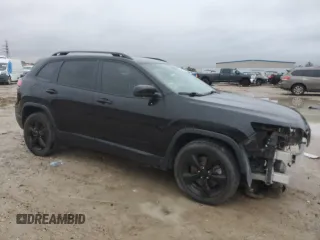 2020 Jeep Cherokee Latitude Plus with VIN 1C4PJLLB6LD514779, listed as a Copart auction lot 42532755 with 86,113 mi miles and Salvage Title. Bid and sale history available at carsss.com. Image 4.