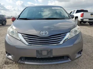 2017 Toyota Sienna LE Auto Access Seat with VIN 5TDKZ3DC5HS885101, listed as a Copart auction lot 59471975 with 117,696 mi miles and Salvage title. Bid and sale history available at DreamBid. Image 5.