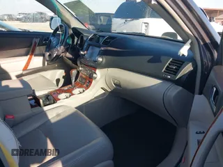 2011 Toyota Highlander Limited with VIN 5TDDK3EH9BS084430, listed as a IAAI auction lot 41821326 with 162,346 mi miles and . Bid and sale history available at DreamBid. Image 5.