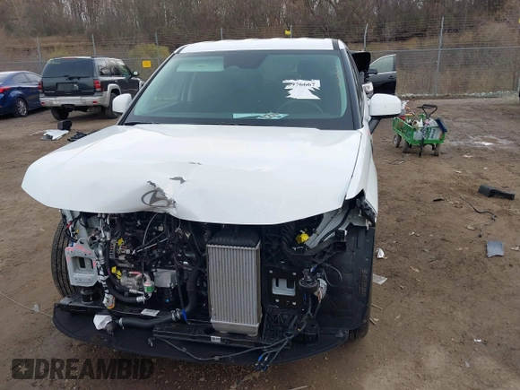 2024 Hyundai Santa Fe SE with VIN 5NMP1DGL0RH033709, listed as a IAAI auction lot 40930297 with 6,451 mi miles and . Bid and sale history available at DreamBid. Image 12.