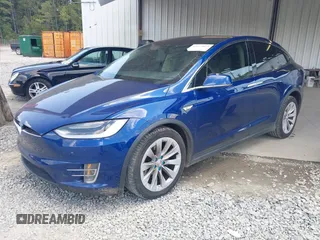 2016 Tesla Model X 70D z VIN 5YJXCAE23GF004285, wystawiony jako IAAI lot #42179024 z przebiegiem 108 472 mil mil oraz . Historia ofert i sprzedaży dostępna na DreamBid. Obrazek 18.