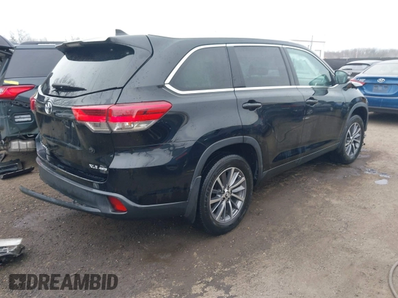 2019 Toyota Highlander SE with VIN 5TDJZRFH3KS732604, listed as a IAAI auction lot 41660910 with Not provided miles and . Bid and sale history available at DreamBid. Image 4.