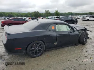 2021 Dodge Challenger R/T z VIN 2C3CDZBT5MH558946, wystawiony jako Copart lot #56626955 z przebiegiem 48 444 mil mil oraz Szkoda całkowita • Salvage title. Historia ofert i sprzedaży dostępna na DreamBid. Obrazek 3.