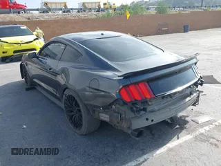 2016 Ford Mustang GT z VIN 1FA6P8CF1G5268563, wystawiony jako IAAI lot #42347765 z przebiegiem 89 217 mil mil oraz . Historia ofert i sprzedaży dostępna na DreamBid. Obrazek 3.