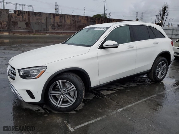 2021 Mercedes-Benz GLC with VIN W1N0G8DB0MV320488, listed as a Copart auction lot 48013105 with 24,458 mi miles and Salvage Title. Bid and sale history available at carsss.com. Image 1.