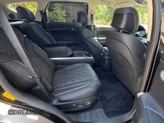 2024 Genesis GV80 Prestige Signature с VIN KMUHCESC9RU170651, выставлен на аукционе Copart как лот 65822115 с пробегом 7 849 миль миль и Чистый • Clean title. История ставок и продаж доступна на DreamBid. Изображение 6.