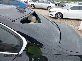 2017 BMW 3 Series 330i с VIN WBA8B9G54HNU48756, выставлен на аукционе IAAI как лот 42464818 с пробегом 82 871 миль миль и . История ставок и продаж доступна на DreamBid. Изображение 6.