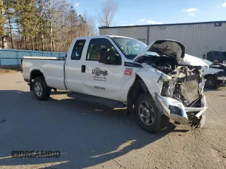 2016 Ford F-250 XLT with VIN 1FT7X2B68GEC49053, listed as a Copart auction lot 46883475 with 258,358 mi miles and Salvage title. Bid and sale history available at DreamBid. Image 4.