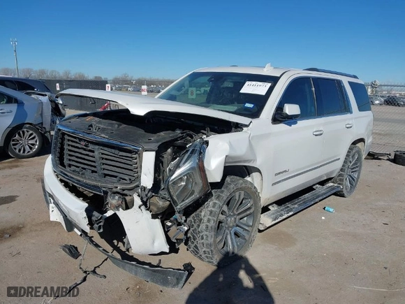 2017 GMC Yukon Denali with VIN 1GKS2CKJ3HR265680, listed as a IAAI auction lot 41411973 with 200,749 mi miles. Bid and sale history available at carsss.com. Image 2.