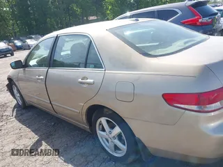 2004 Honda Accord EX z VIN 1HGCM56824A074193, wystawiony jako IAAI lot #42082144 z przebiegiem 240 079 mil mil oraz . Historia ofert i sprzedaży dostępna na DreamBid. Obrazek 14.
